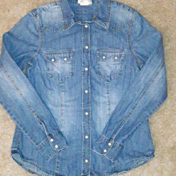 H&M Tops - H&M denim/jean women's top size 12